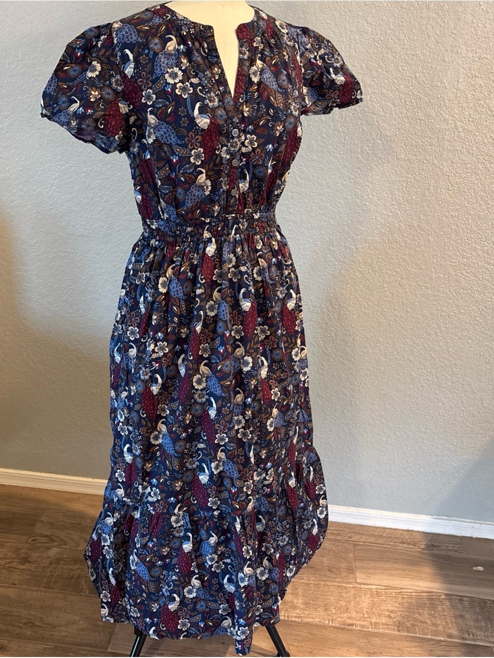 Women's Loft peacock Floral Midi Dress in Navy and Burgundy